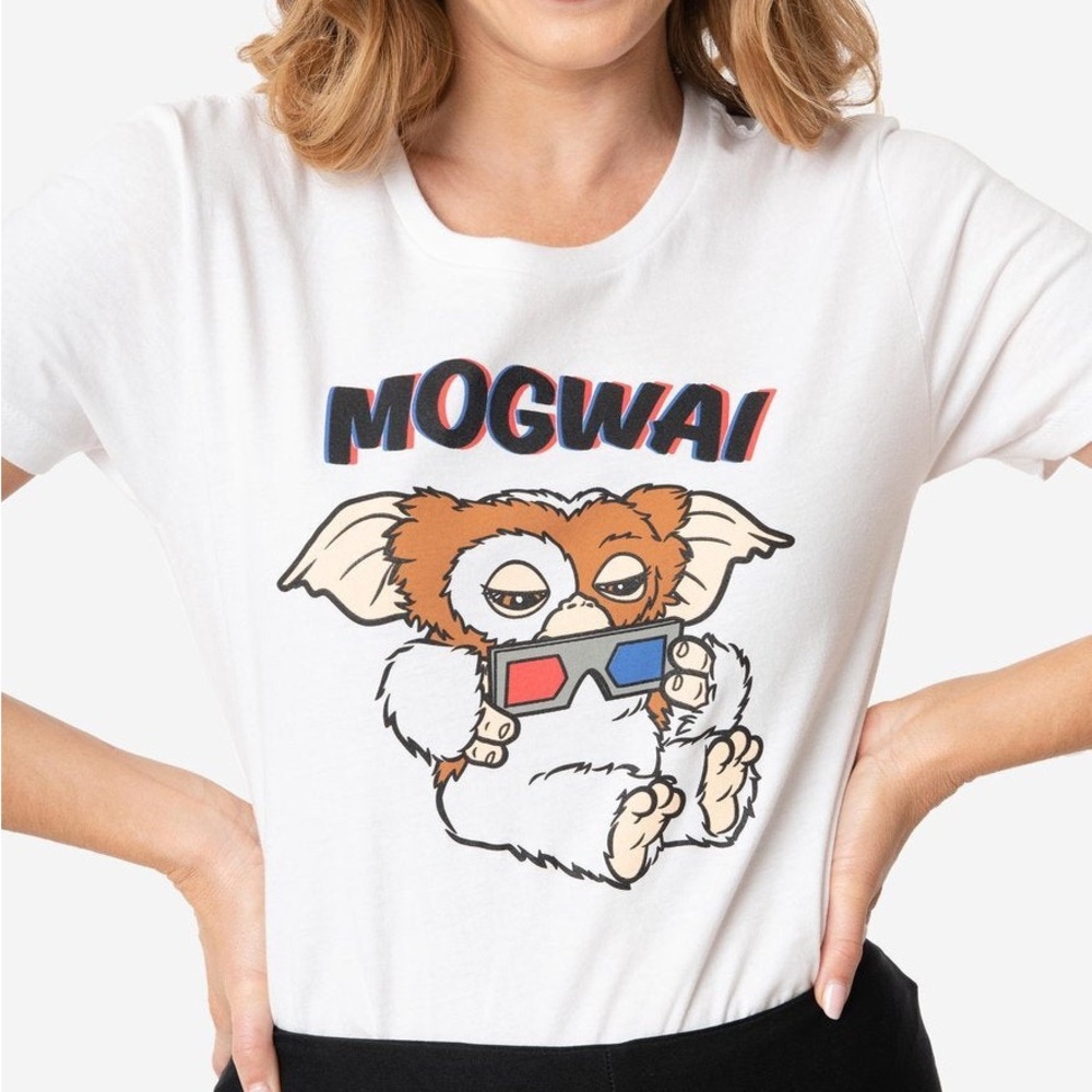 Unique Vintage Mogwai Graphic Knit T-Shirt White Crew Neck Short Sleeve Cotton M